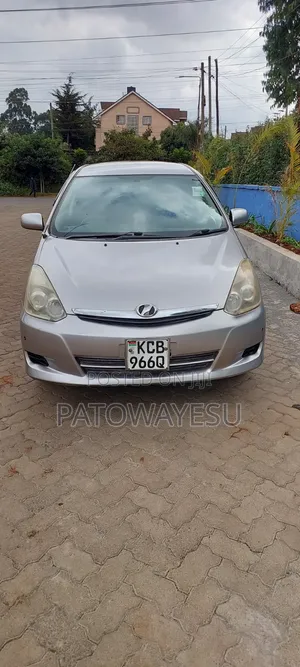 Toyota Wish 2007 Nyeupe