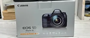 Canon EOS 5D Mark IV DSLR Camera na 24-105mm f/4L II Lens