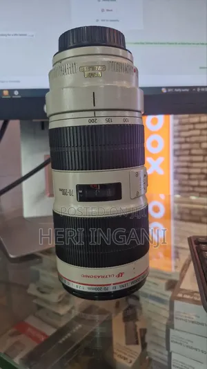 Canon EF 70-200mm f/2.8L IS III USM Lens (Iliyo tumika)