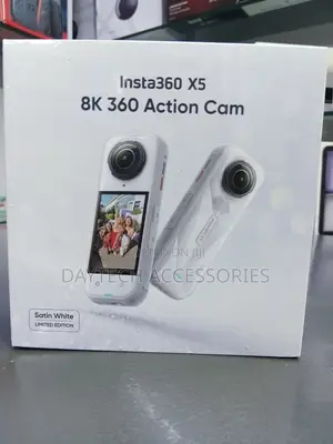 Insta360 X5 Kamera ya 360° 8K (Satin White)