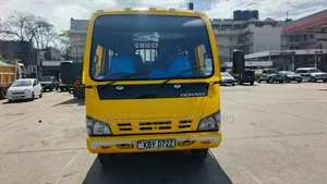 Isuzu NQR 2014 School Bus