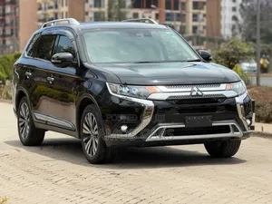 Mitsubishi Outlander 2019 Nyeusi