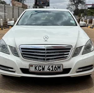 Mercedes-Benz E250 2012 Nyeupe