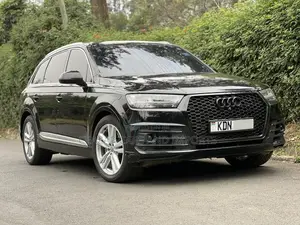 Audi Q7 S-Line 2016 Nyeusi
