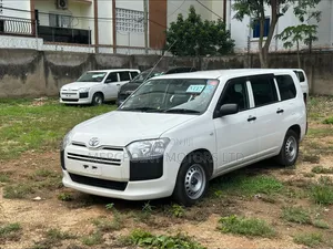 Toyota Succeed 2019 White