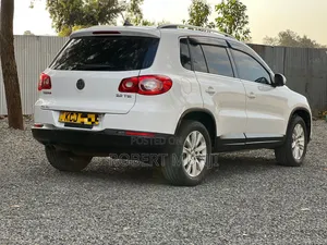 Volkswagen Tiguan 2010 Nyeupe