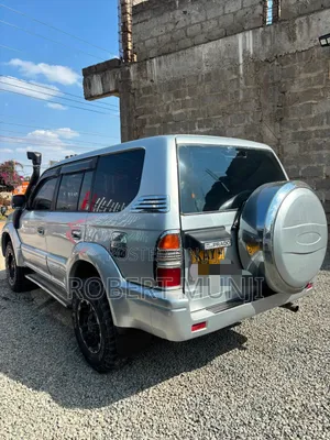 Toyota Land Cruiser Prado 2001 Nyeusi