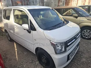 2017 Suzuki Wagon R White