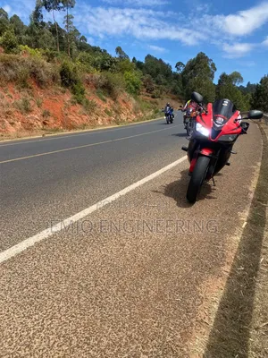 Honda CBR 600RR 2012 Nyekundu