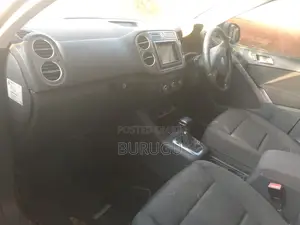 Volkswagen Tiguan 2011 White