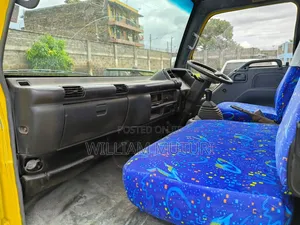 Isuzu NQR 2019 Bus - Njano