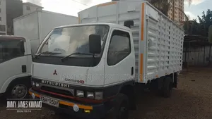 Mitsubishi Canter 4D34 Lori Rigid (2009)