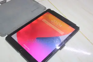 Apple iPad Wi-Fi 32GB Kijivu (Refurbished)