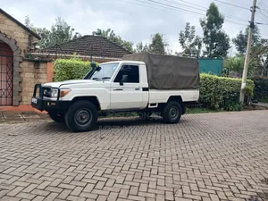 Toyota Land Cruiser Pickup 2014