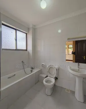 3 Bedroom Apartment with DSQ in Kileleshwa