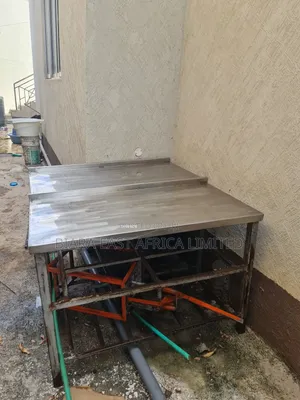 Meza ya Kazi ya Stainless Steel Iliyotumika