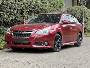 Subaru Legacy 2.5i Sedan AWD 2014 Nyekundu
