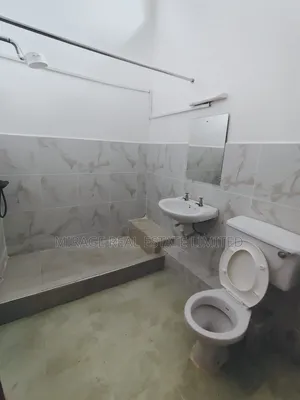 3 Bedroom Maisonette for Rent in State House Area