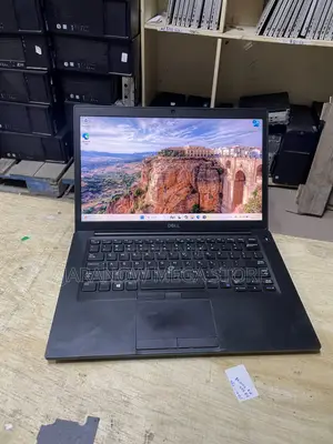 Laptop Dell Latitude 7490: Core i5, 8GB RAM, 256GB SSD