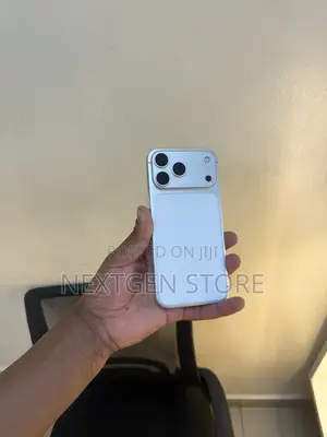 Apple iPhone 17 Pro Max 512GB White (Used)