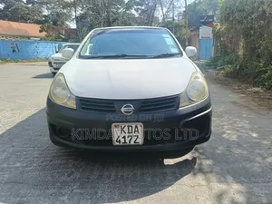 Nissan Advan 2013 Nyeupe
