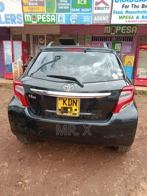 Toyota Vitz 1.0 FWD 5dr 2016 Black