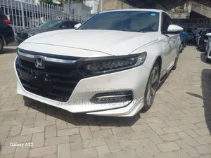 2020 Honda Accord Hybrid - New Import