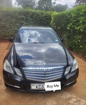 Mercedes-Benz E250 2011 Nyeusi