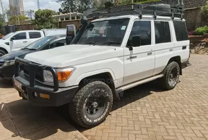 Toyota Land Cruiser 2011 White