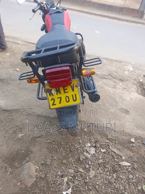 Honda CB 2021 Nyekundu