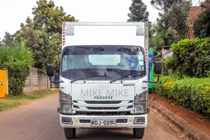 Isuzu NQR 2022 Food Truck