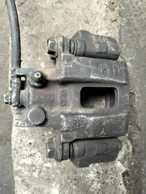 Brake Caliper ya Mitsubishi Pajero V98