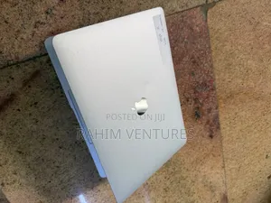 Apple MacBook Air 2019 Laptop