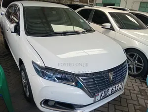 Toyota Premio 2017 Nyeupe