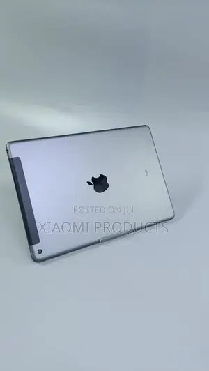 Apple iPad 10.2 (2019) 32GB Kijivu