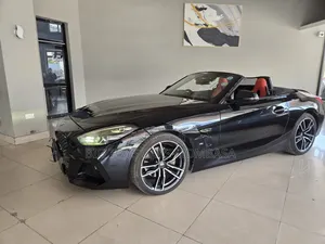BMW Z4 2020 Nyeusi