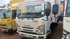 Isuzu NQR Cover Body Truck