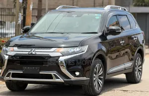 Mitsubishi Outlander 2019 Nyeusi