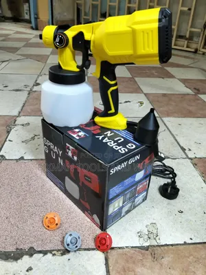 New DeWalt 550W Paint Sprayer with 3 Extra Nozzles