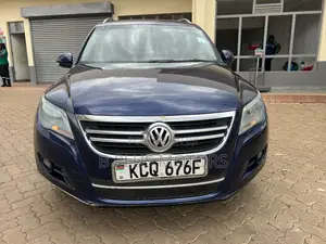 Volkswagen Tiguan TSI 2011 Blue
