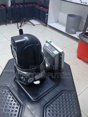 Kamera ya Usalama ya V380 Pro 4G Solar