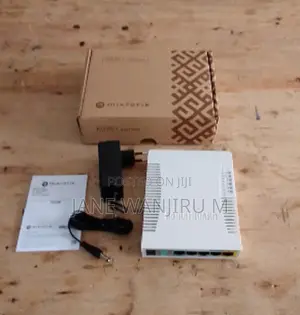 MikroTik RB951Ui-2HnD Wireless Router