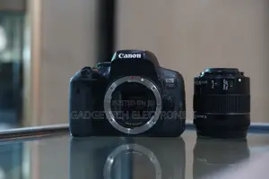 Canon 750D DSLR na Lensi ya 18-55mm