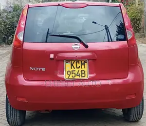 Nissan Note 2010 Nyeusi