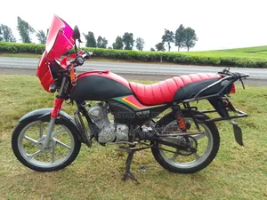 Honda CB 125 2017 Nyeusi