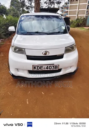 Toyota bB 2016 Nyeupe