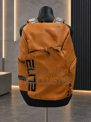 Nike Elite Backpack ya Safari ya Uwezo Mkubwa