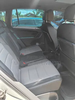 2018 Volkswagen Tiguan 2.0T SE AWD 4MOTION White