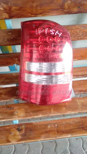 Toyota Wish Taillight (Used)