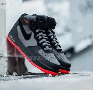Viatu vya Nike Air Force 1 - Vipya Kabisa